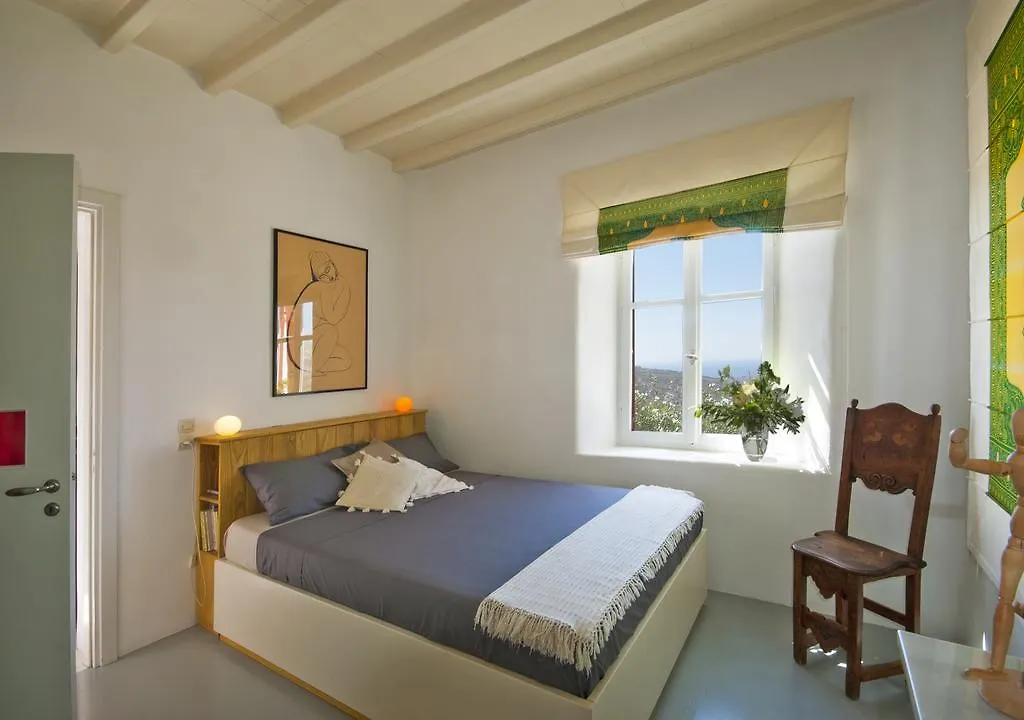Villa Halara Ano Mera 0*,